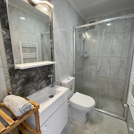 Northeasterly Flat Levent Appartement